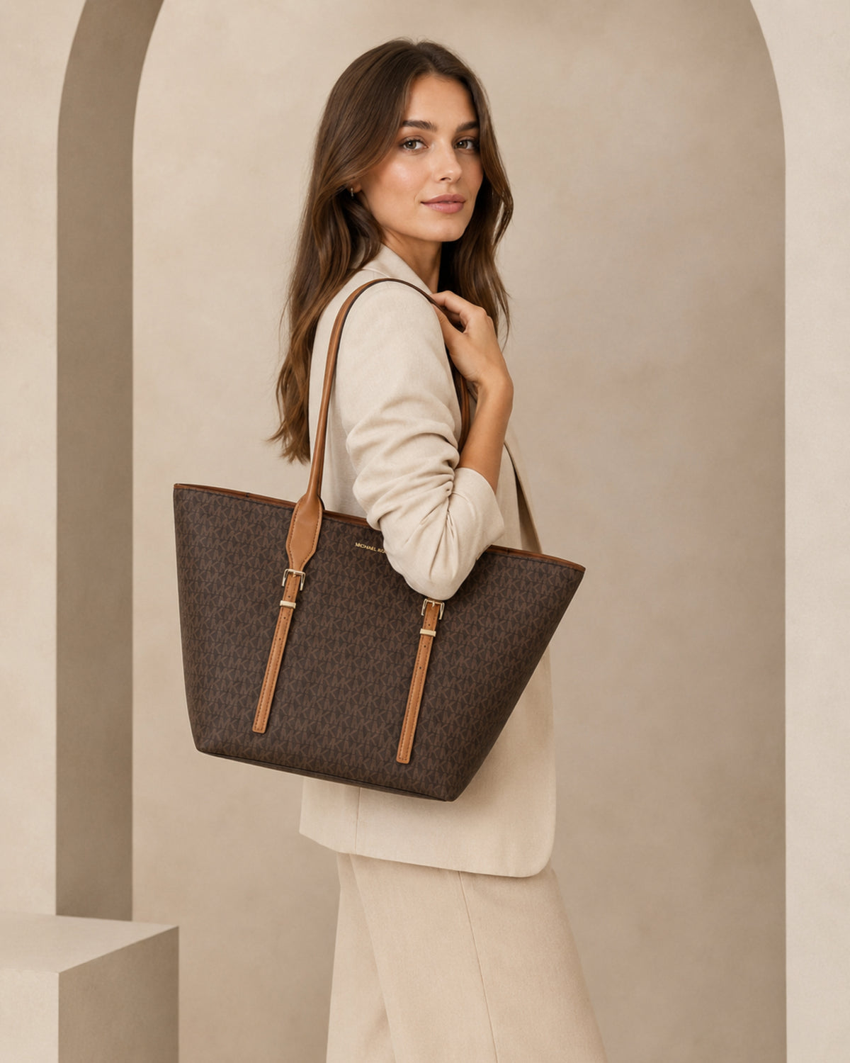 Torebka Moore marki Michael Kors
