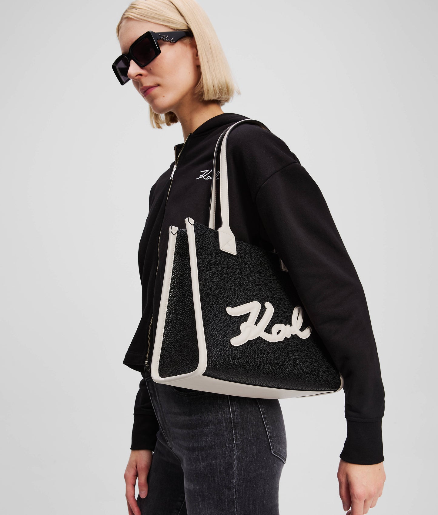 Średnia torba TOTE K/SKUARE marki Karl Lagerfeld