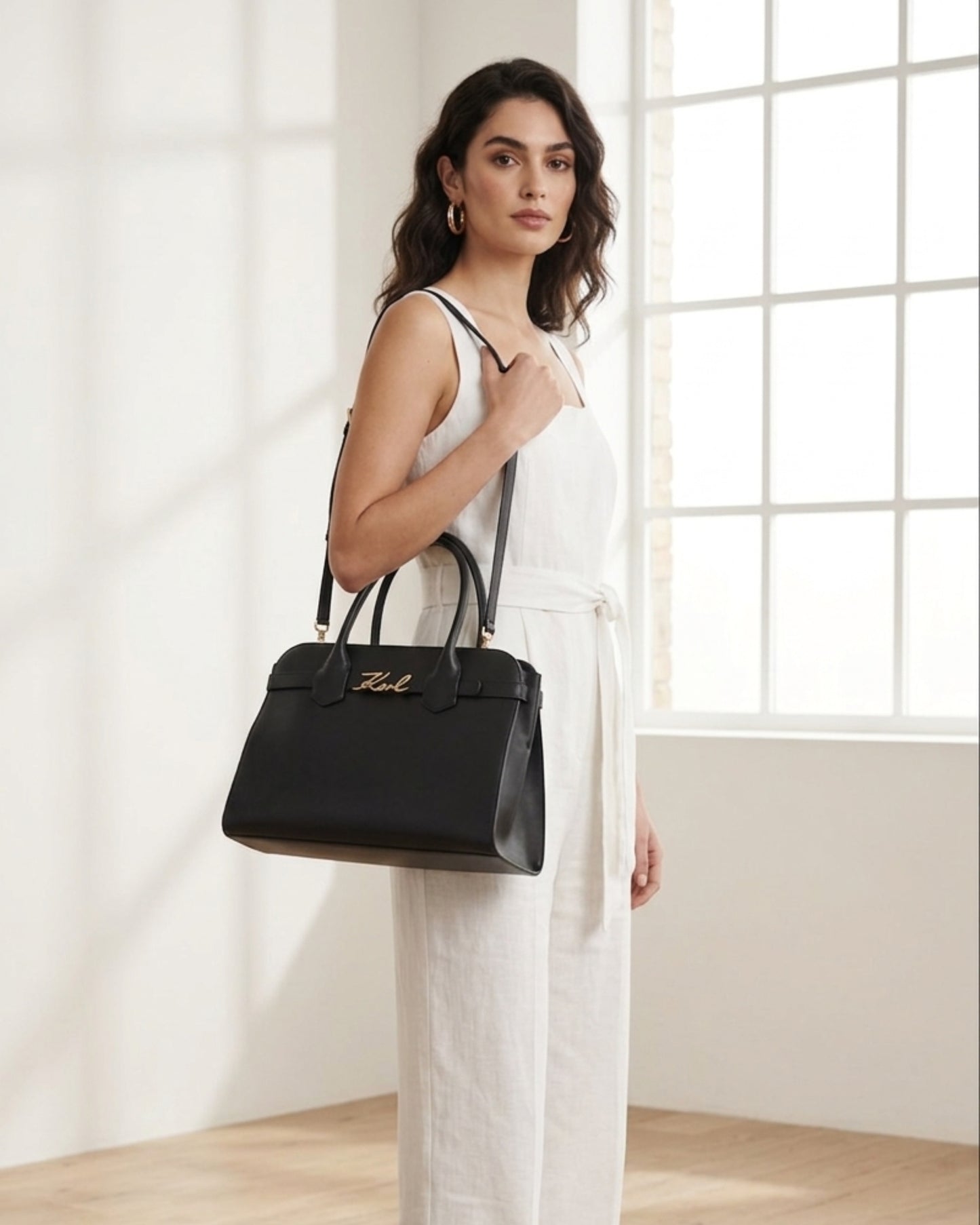 Torebka Top Handle K/SIGNATURE marki Karl Lagerfeld