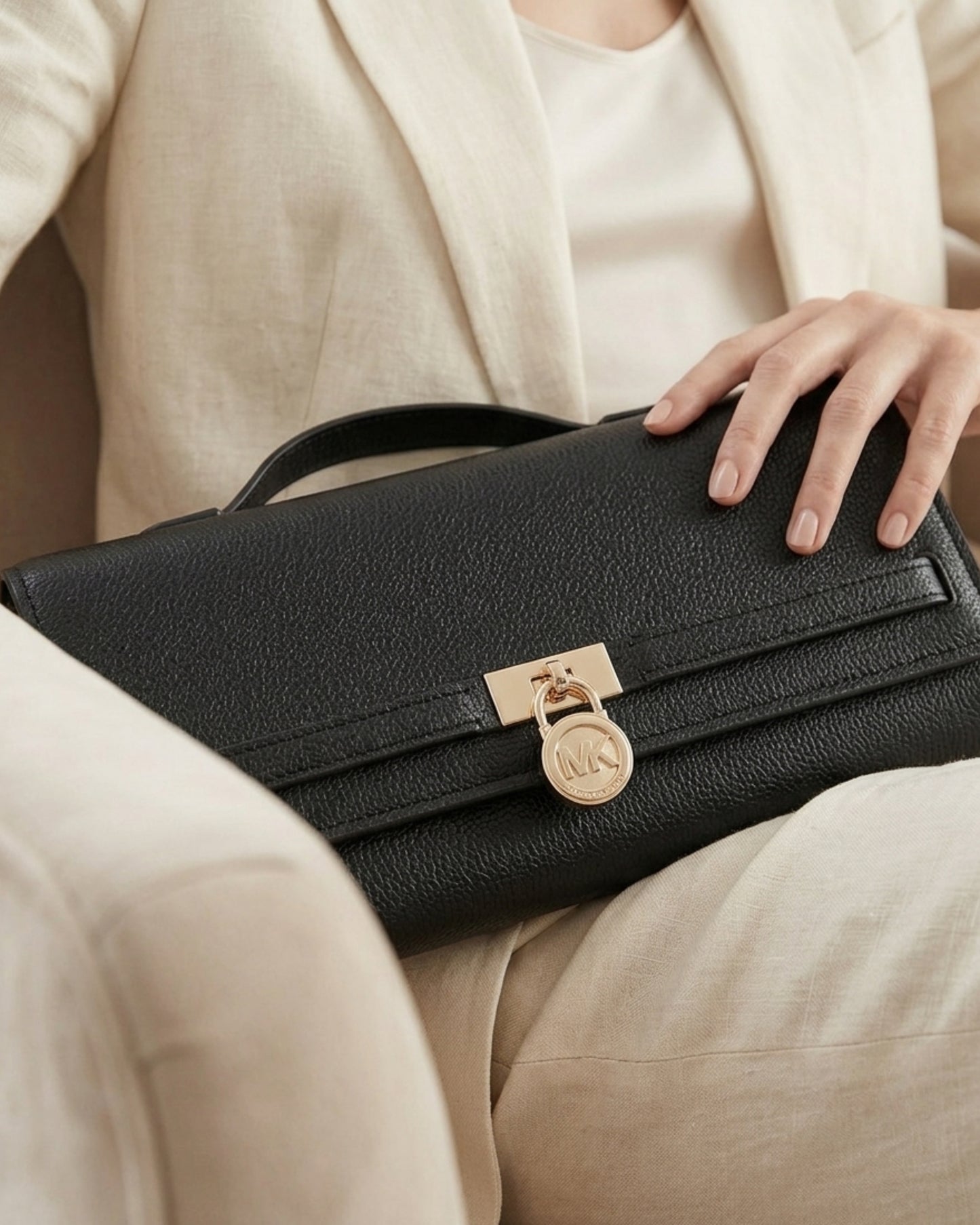 Średnia torebka na ramię Hamilton Moderne od Michael Kors
